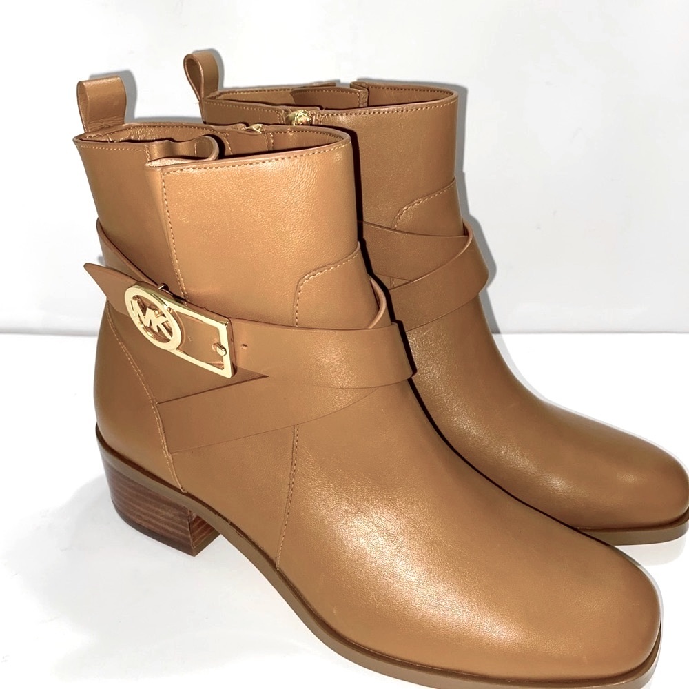 NEW MICHAEL KORS ANKLE BOOTS